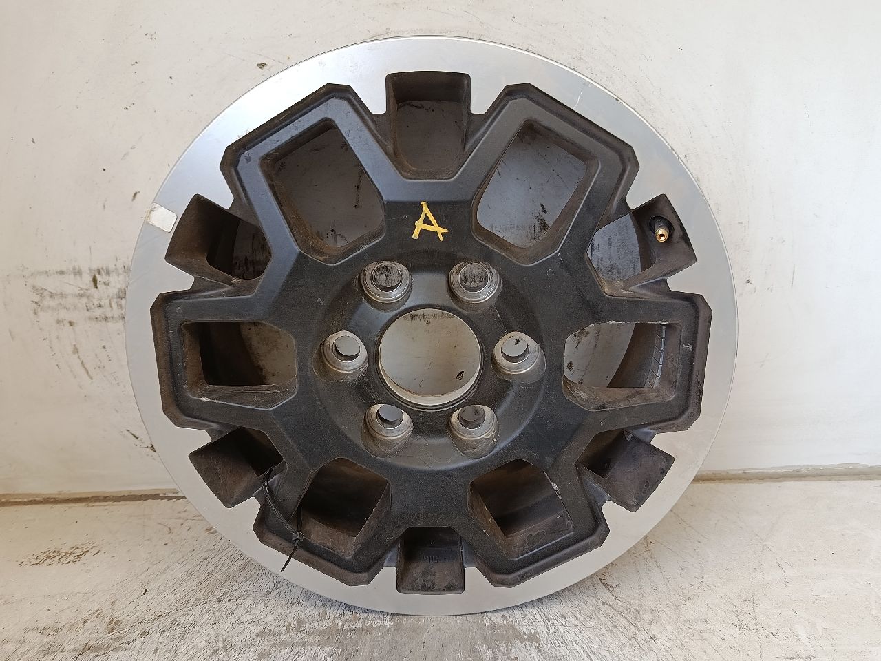 Part image 2