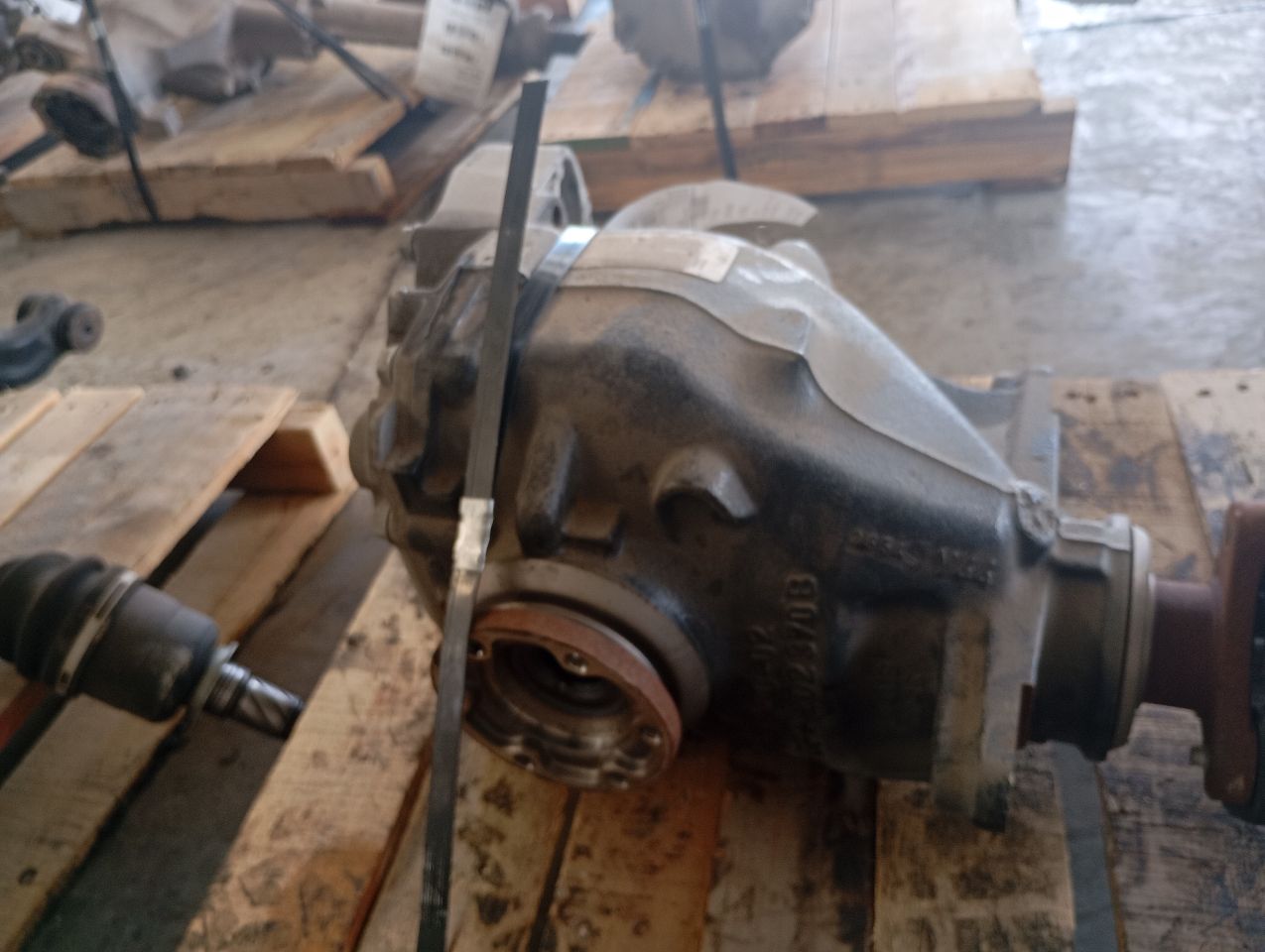 Part image 3