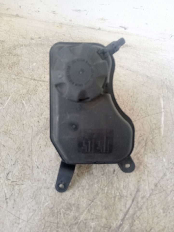 Part image 10
