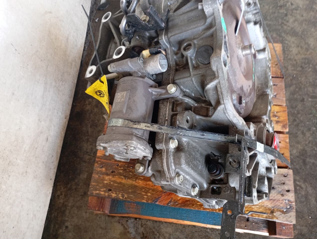 Part image 4