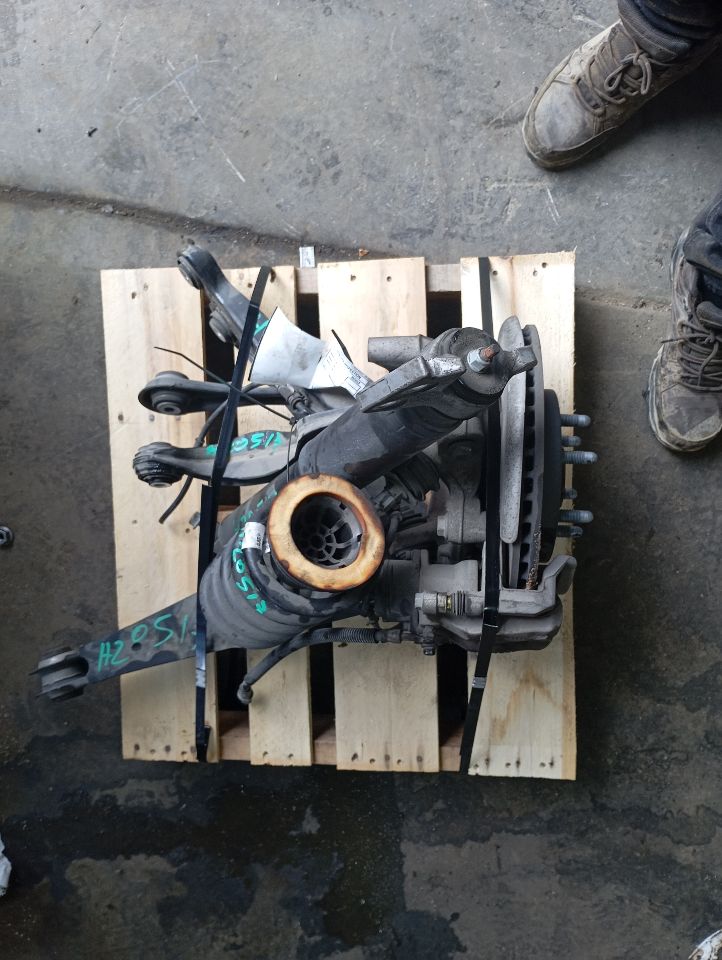 Part image 4