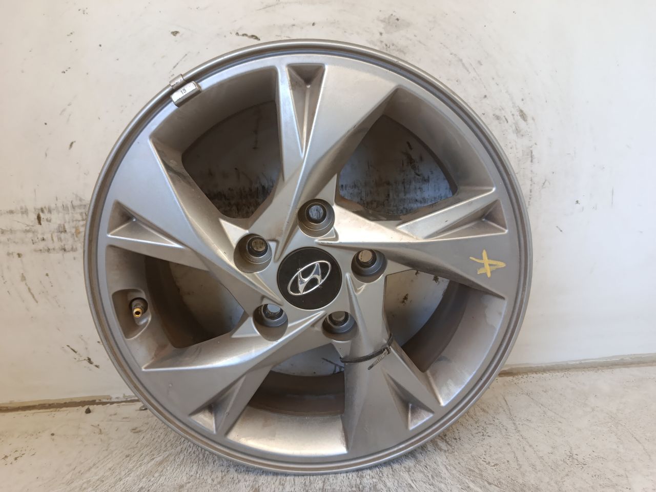 Part image 3