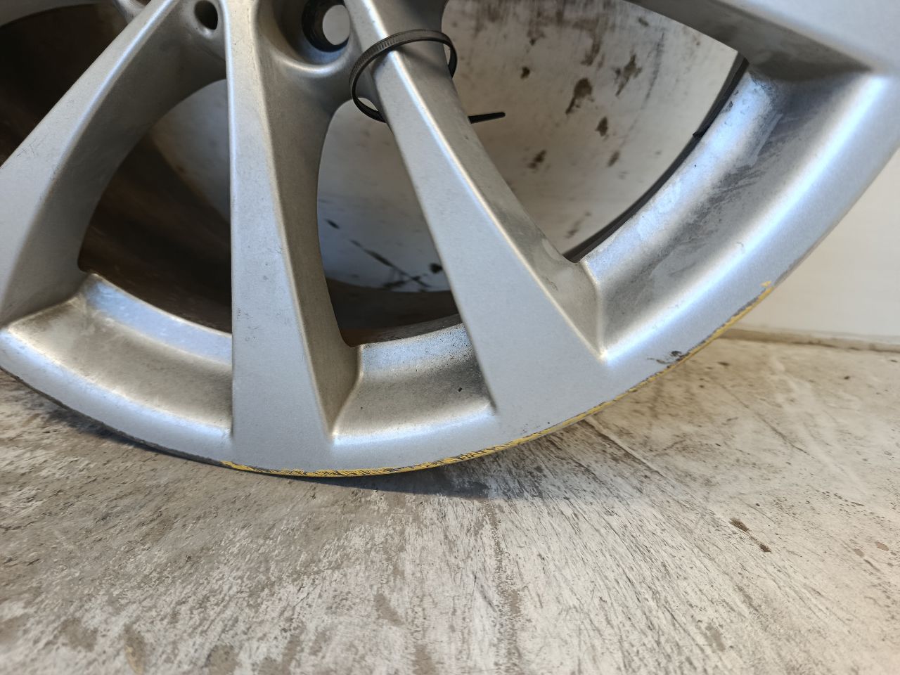 Part image 3