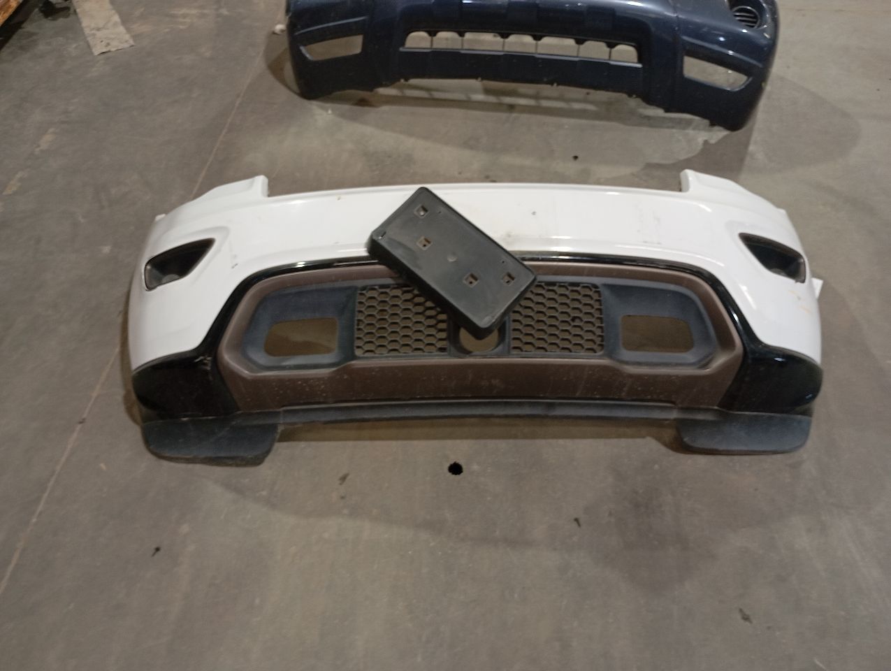 Part image 3
