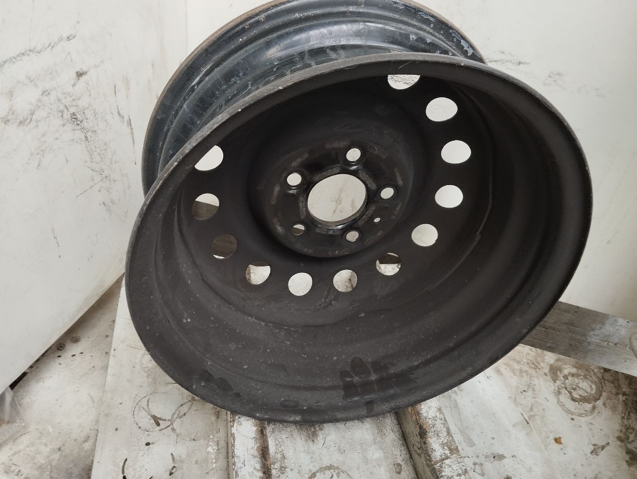 Part image 3