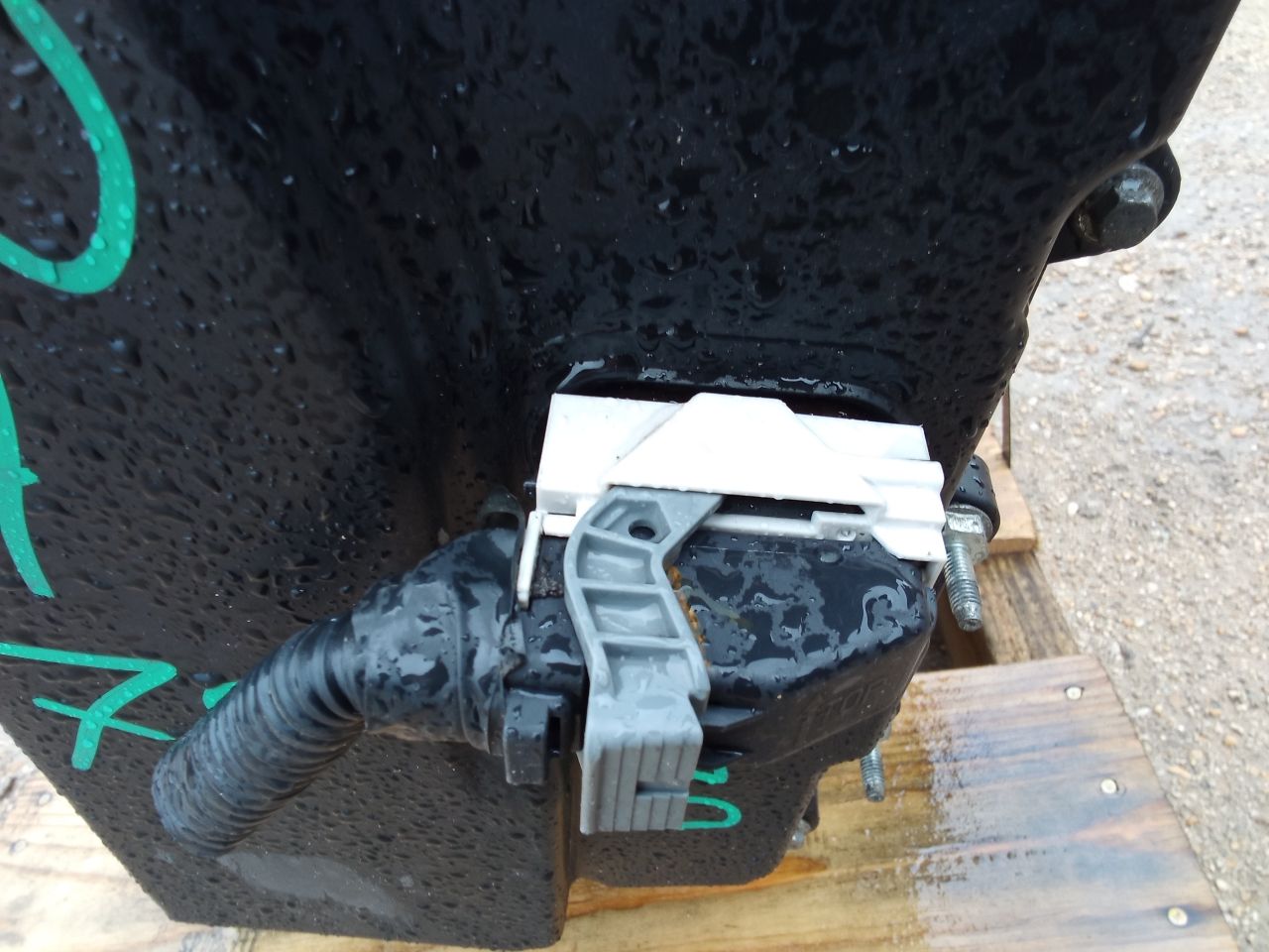 Part image 10
