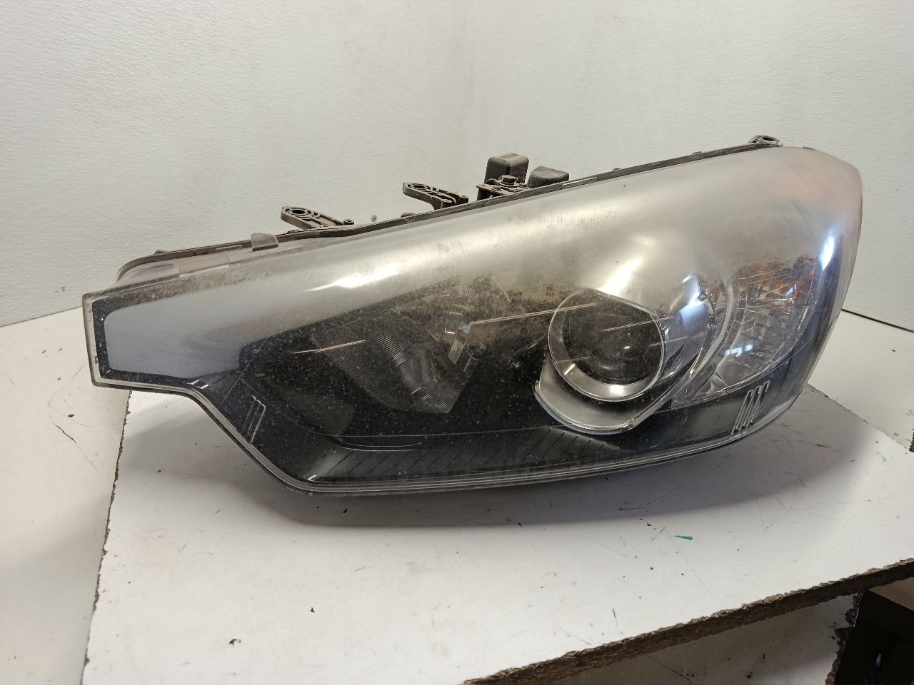 2016 Kia FORTE Headlamp Assembly