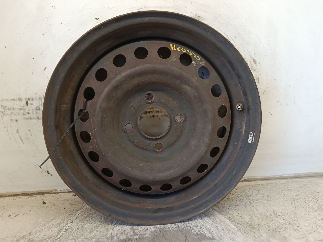 2012 Nissan SENTRA Wheel