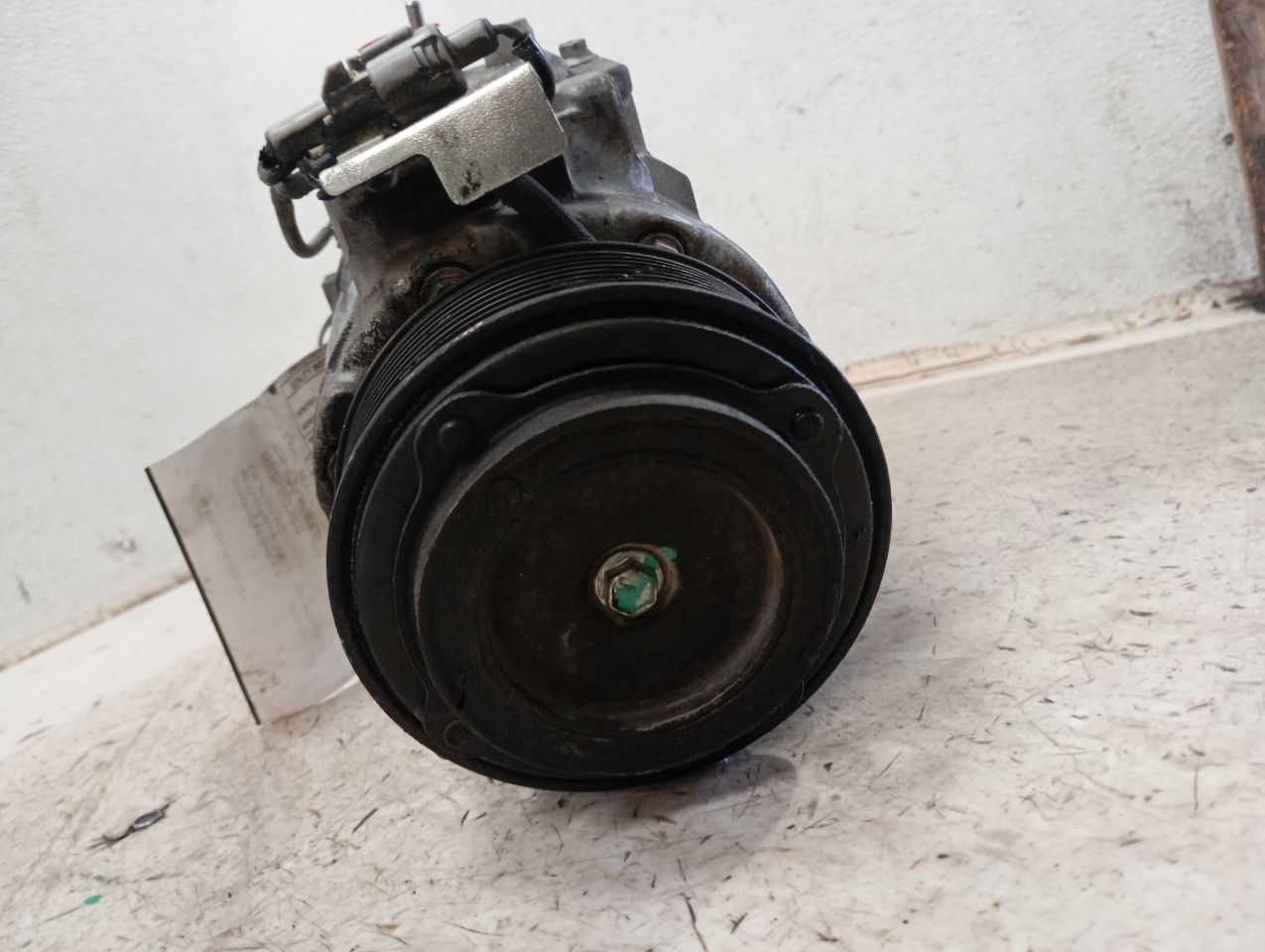 Part image 3