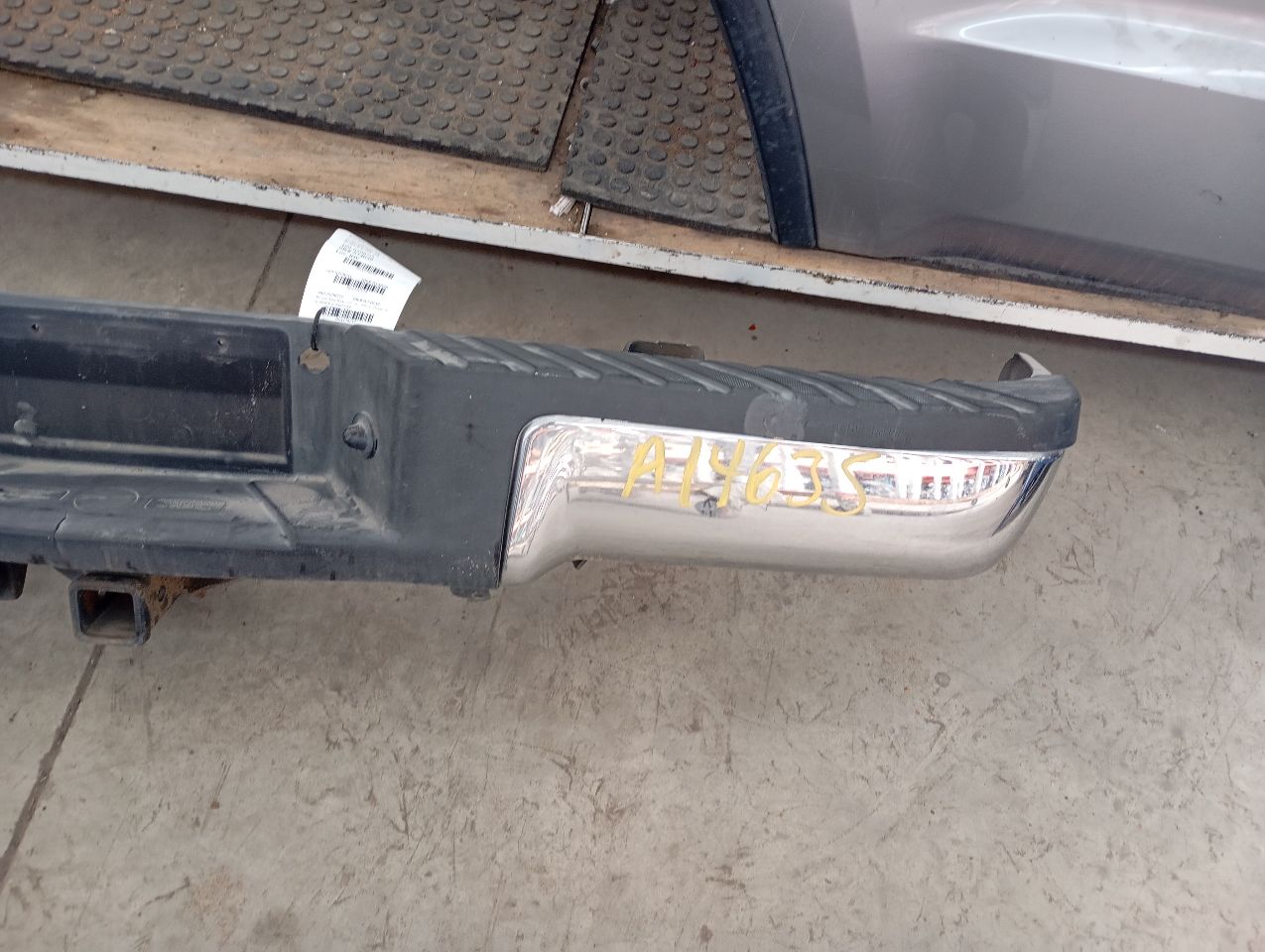 Part image 3