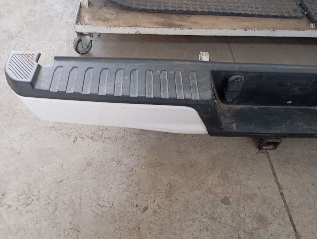 Part image 4