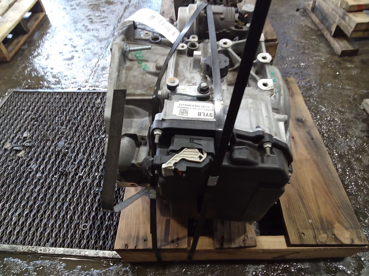Part image 3