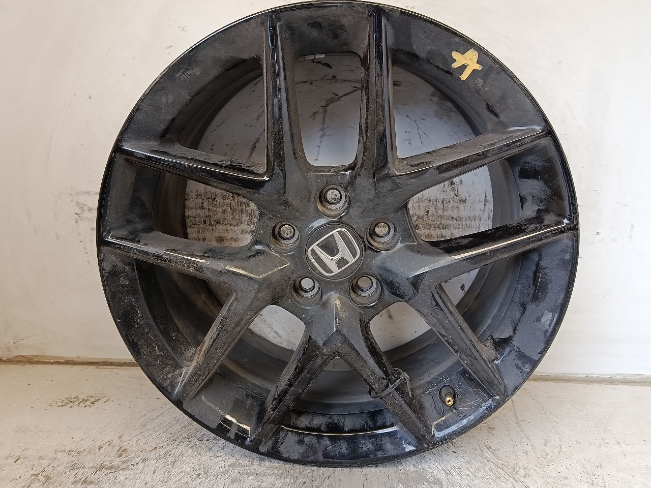 2024 Honda CIVIC Wheel
