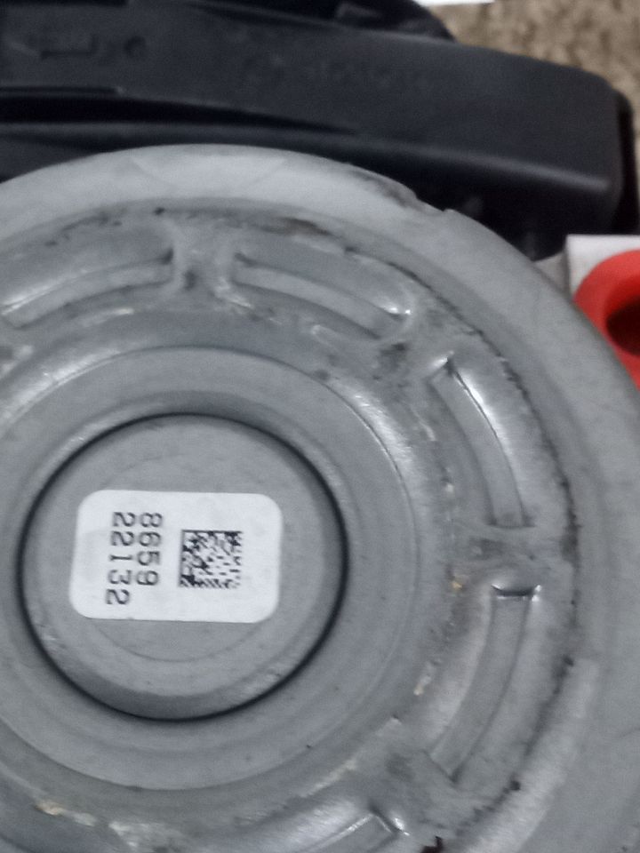 Part image 5