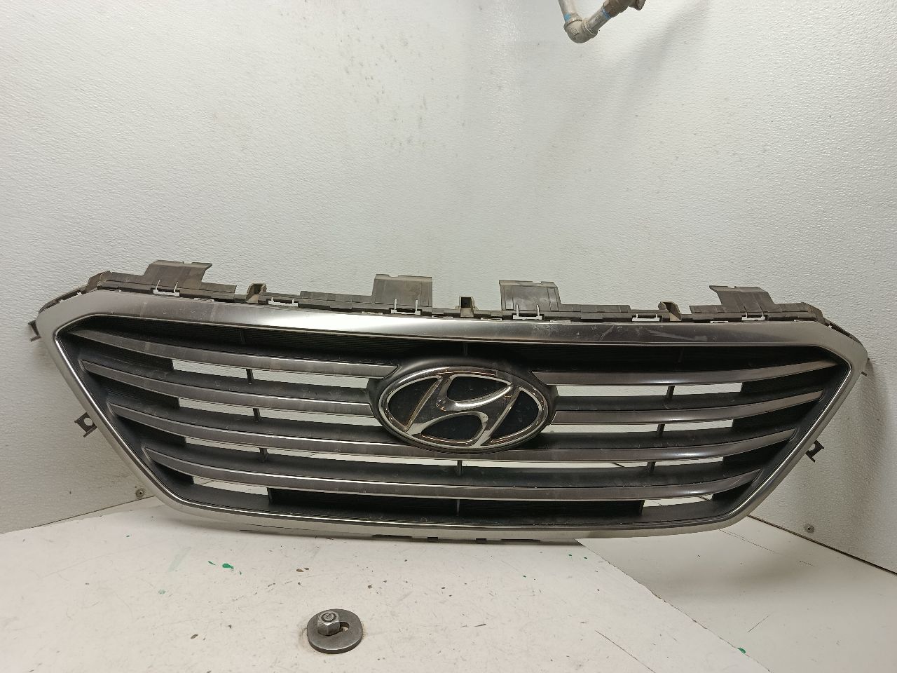 2015 Hyundai SONATA Grille