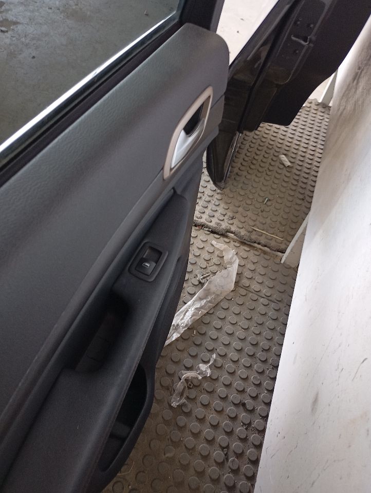 Part image 11