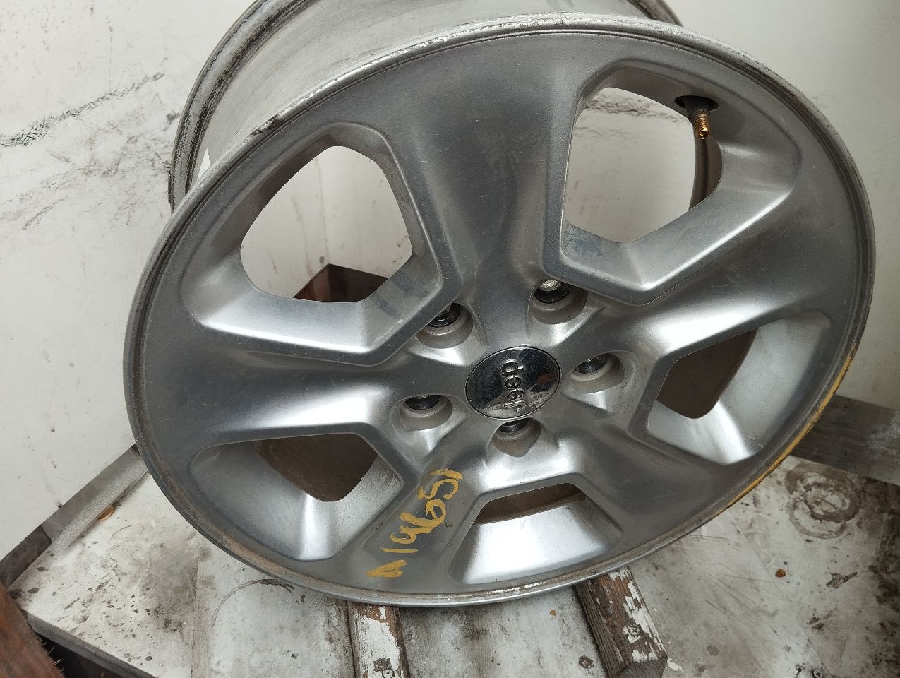Part image 2