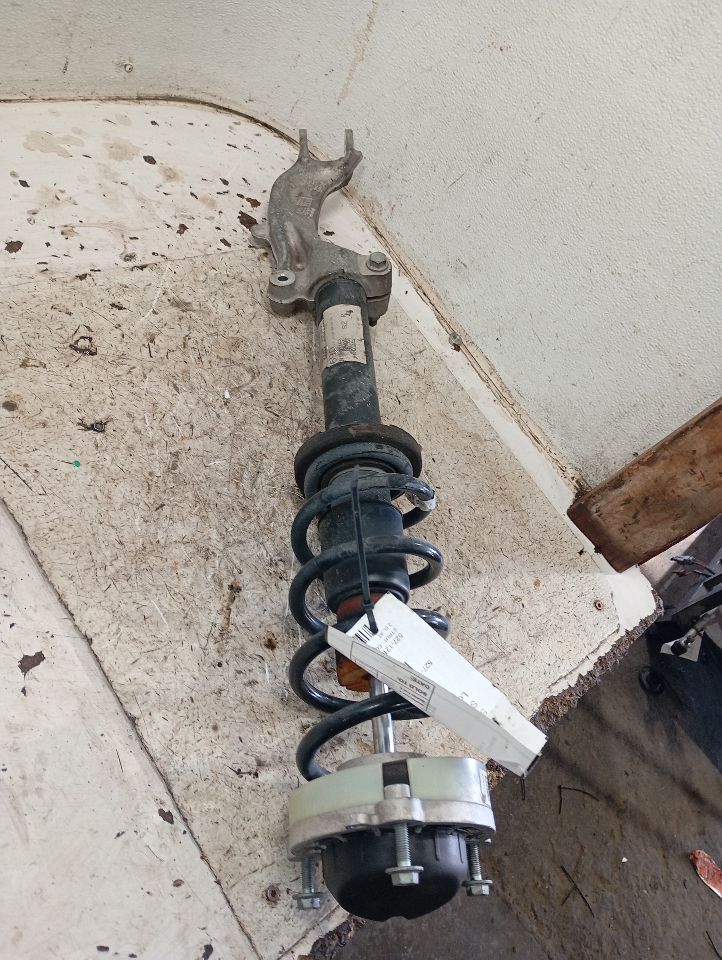 2019 Audi AUDI A4 Strut