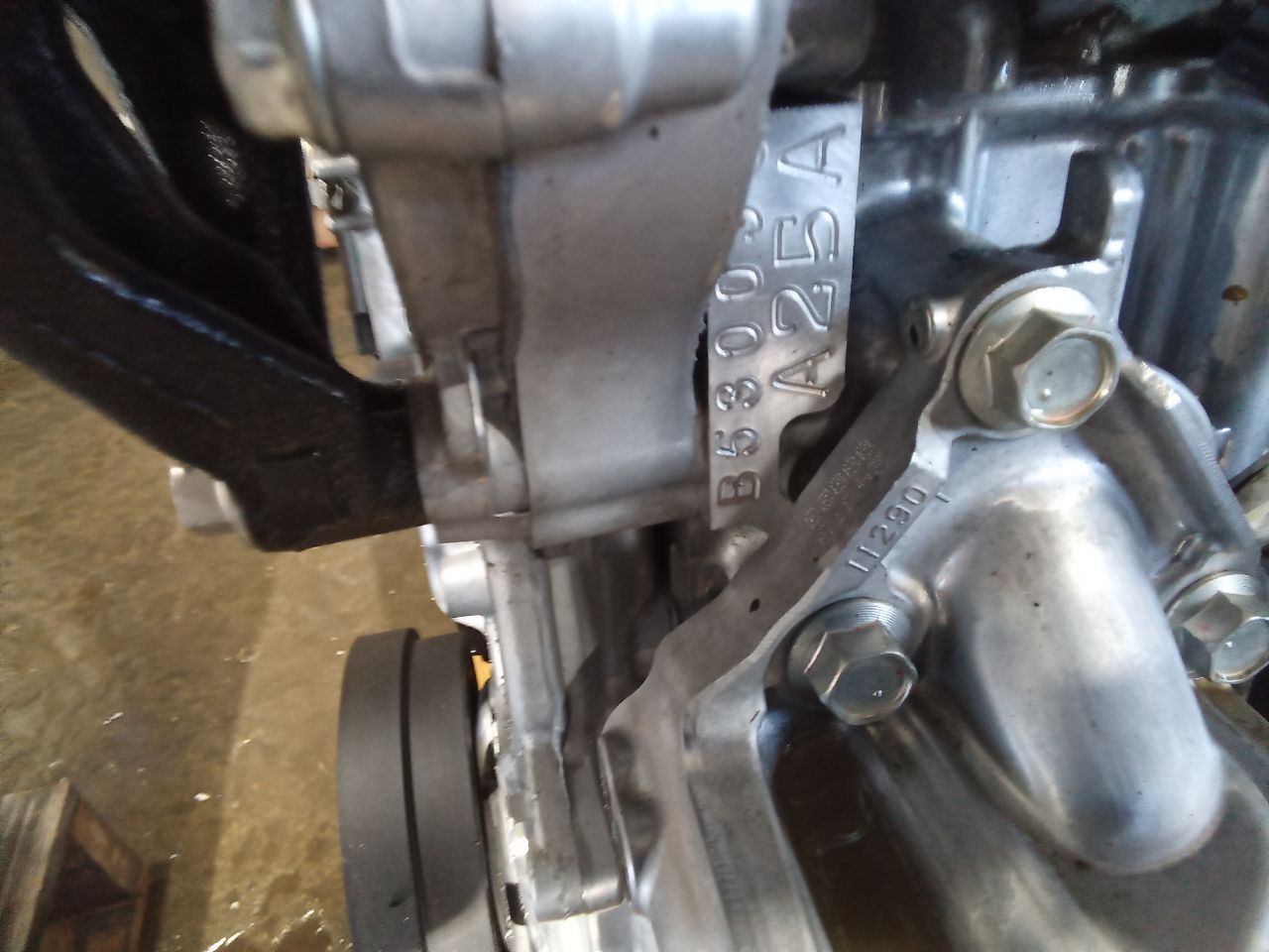 Part image 3