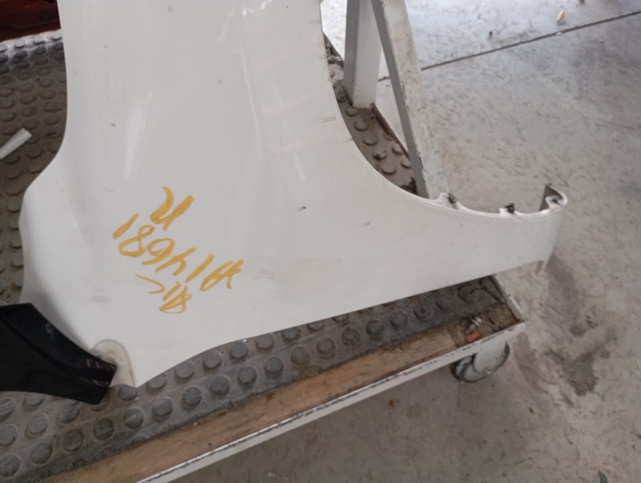 Part image 3