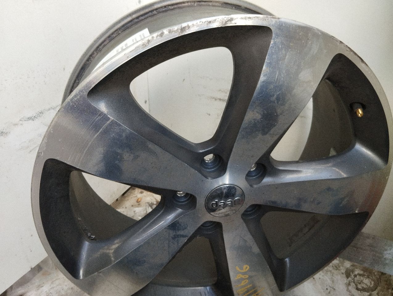 Part image 2