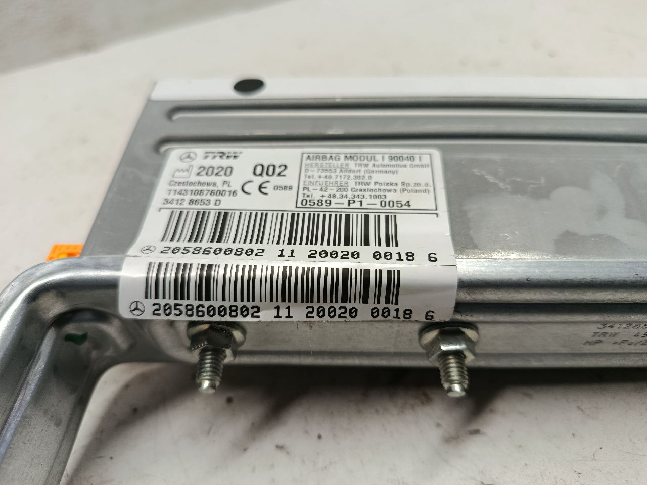 Part image 3