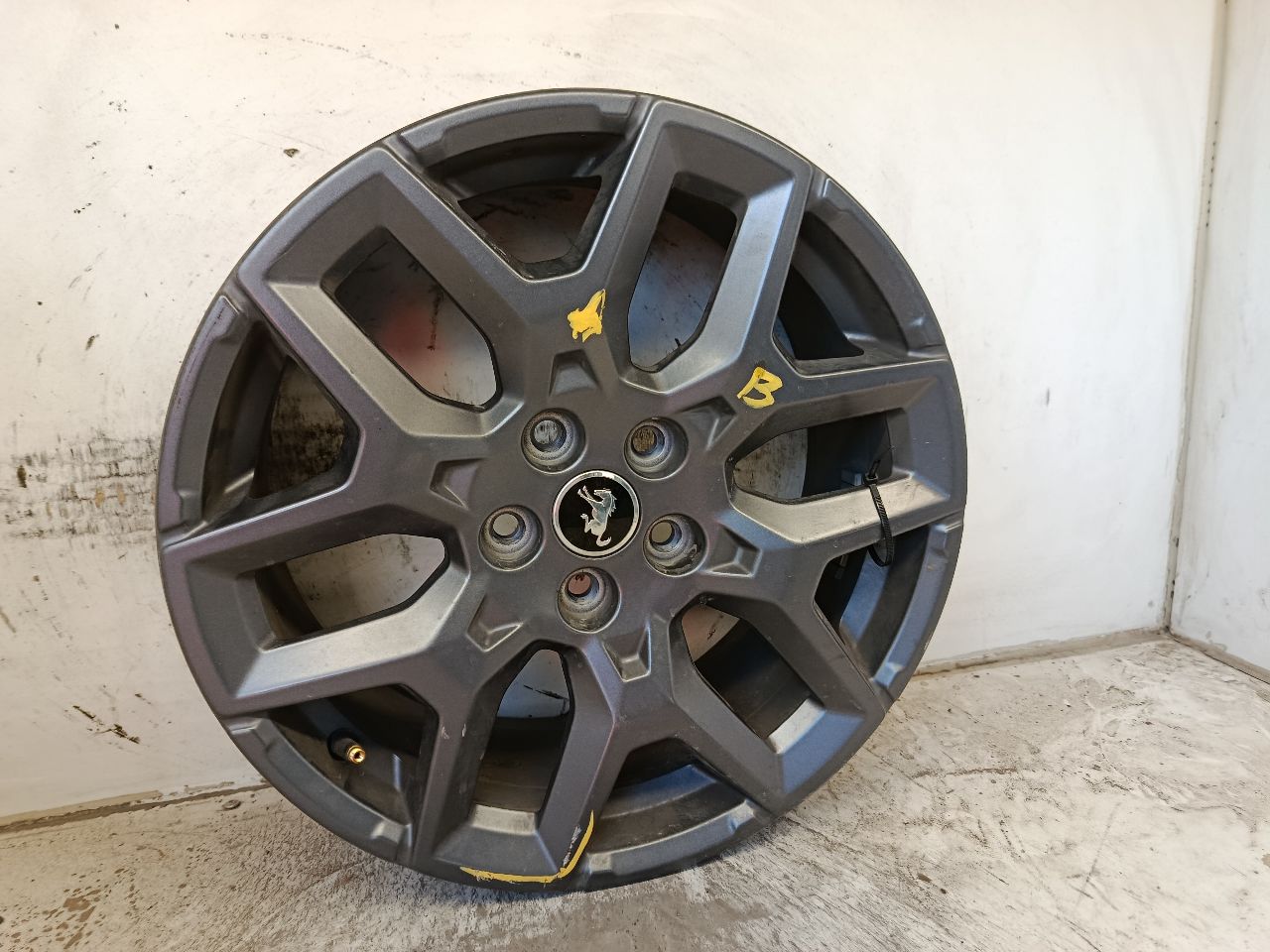 Part image 3