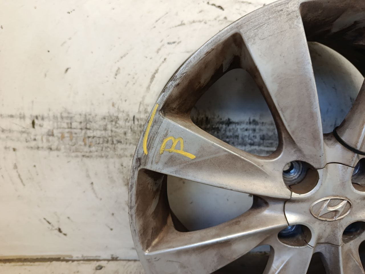 Part image 3