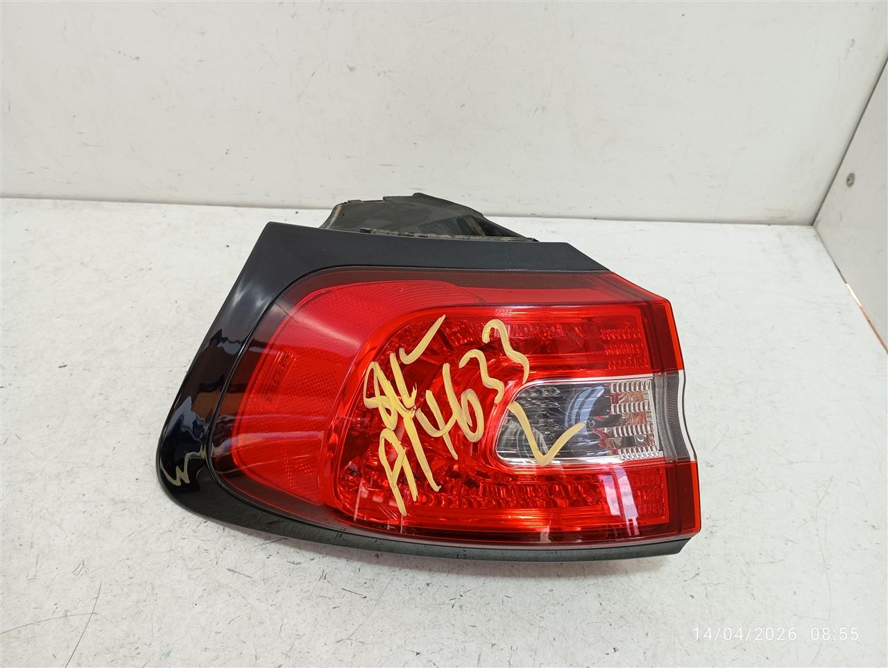 2014 Jeep CHEROKEE Tail Lamp