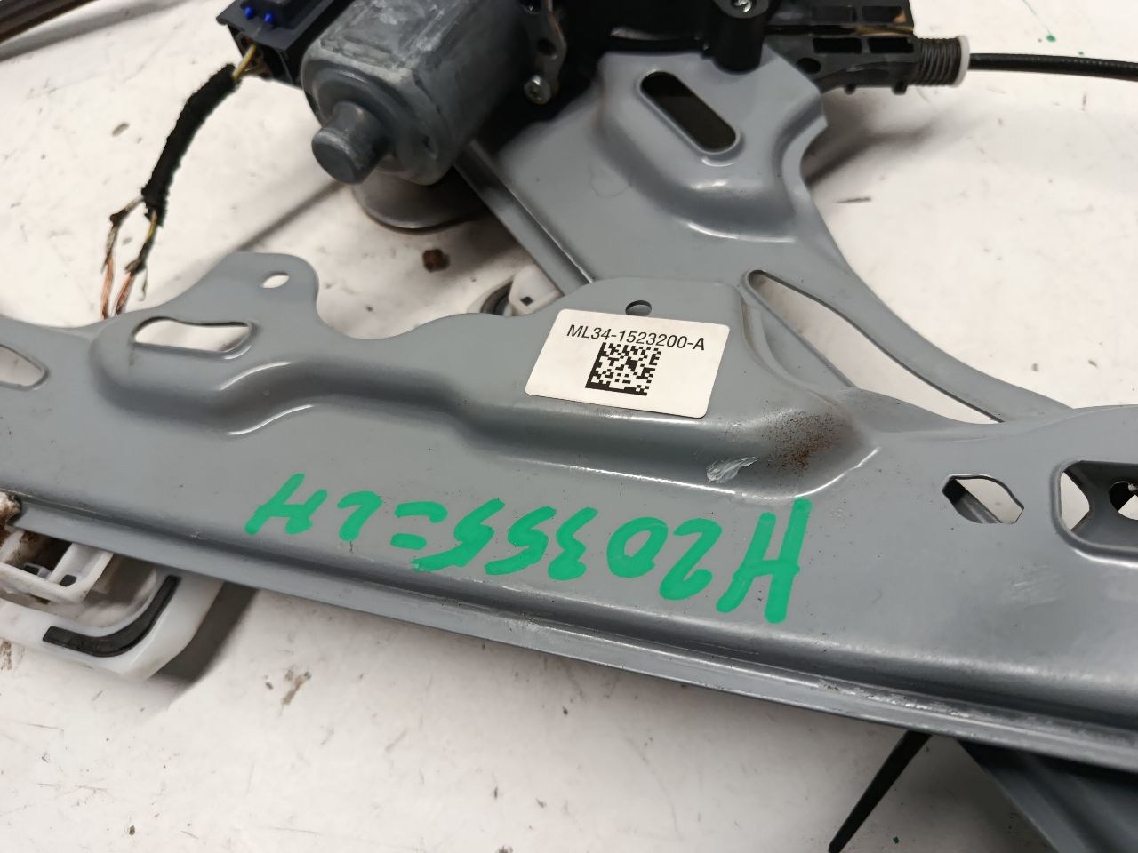 Part image 4