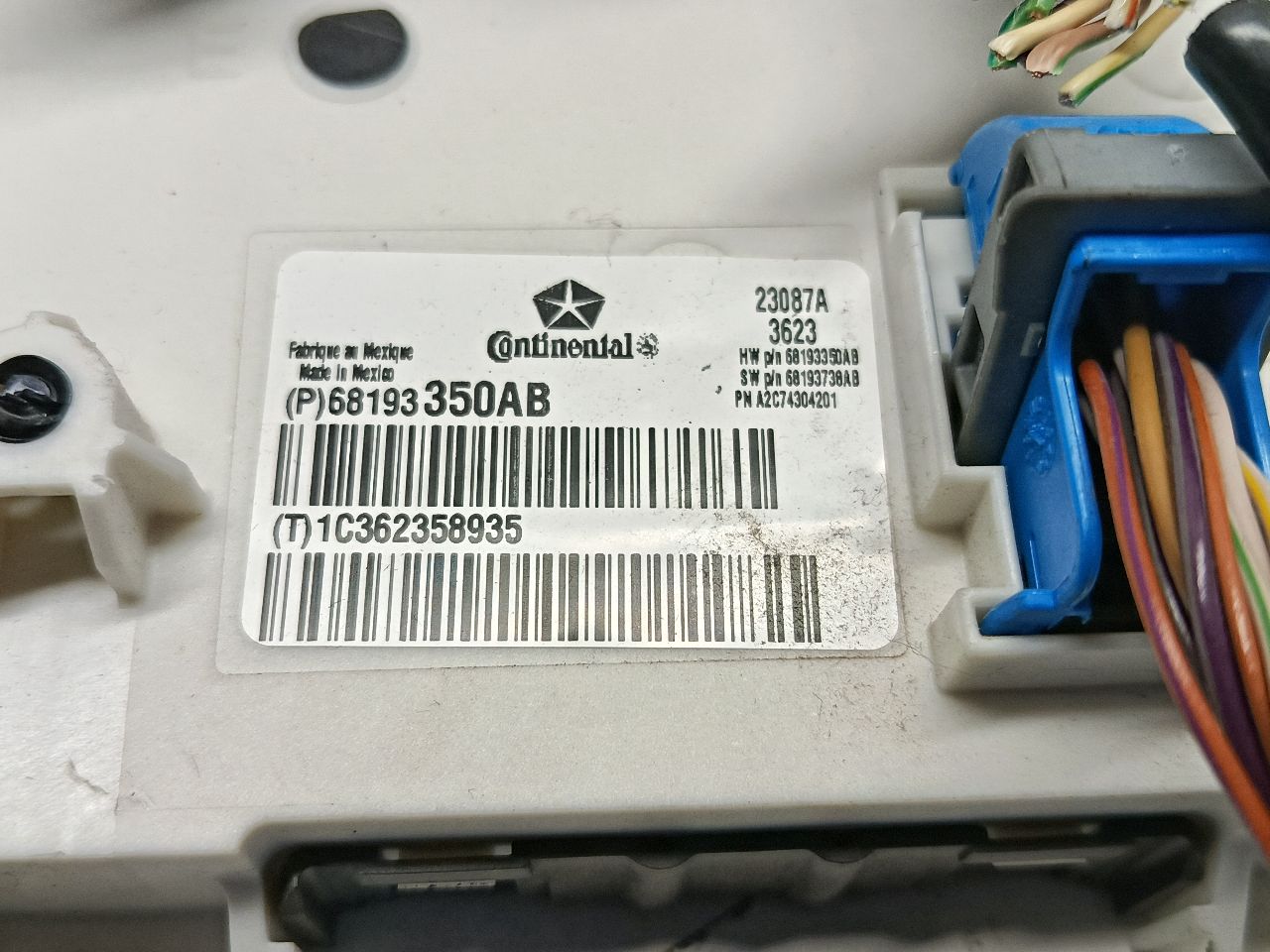Part image 3