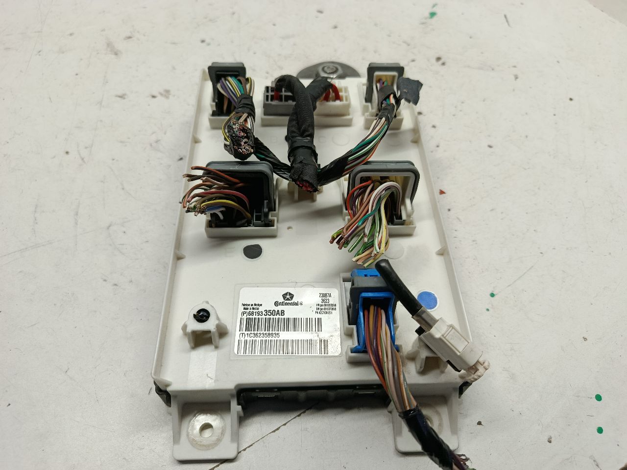 Part image 4