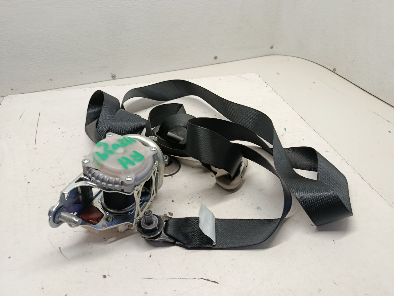 Used 2019 Honda CIVIC retractor - Stock #H20595