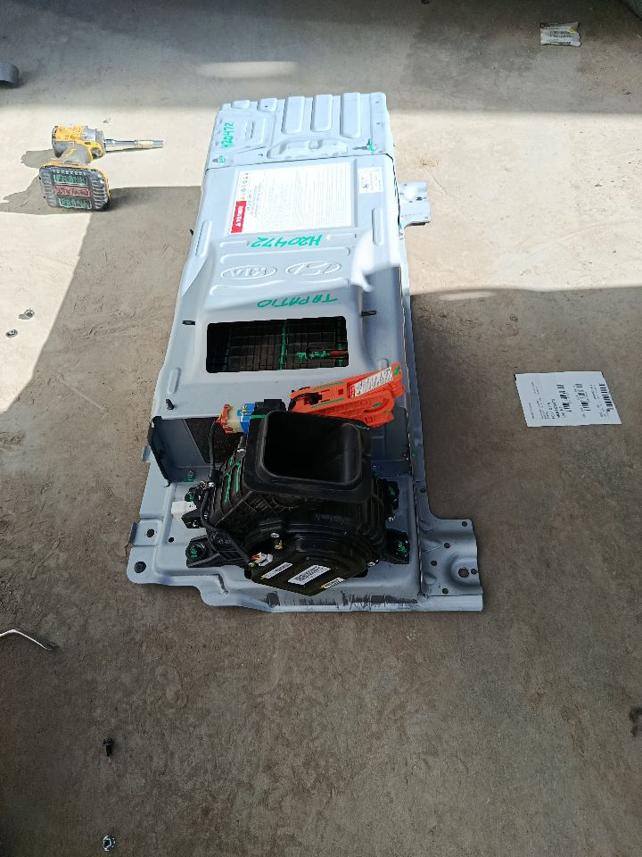 Part image 13