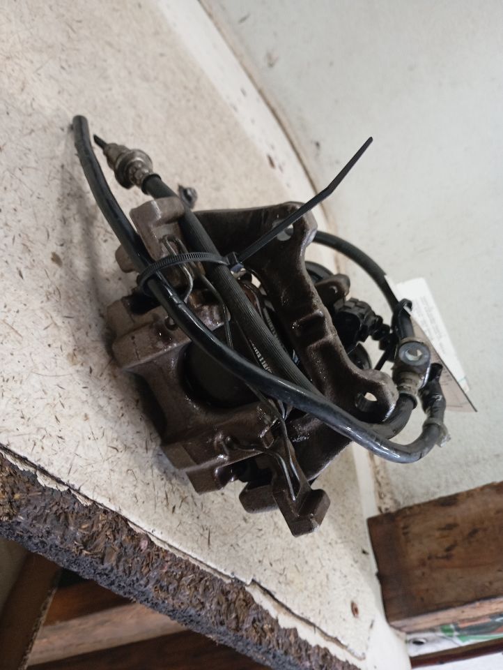 2019 Honda ACCORD Caliper