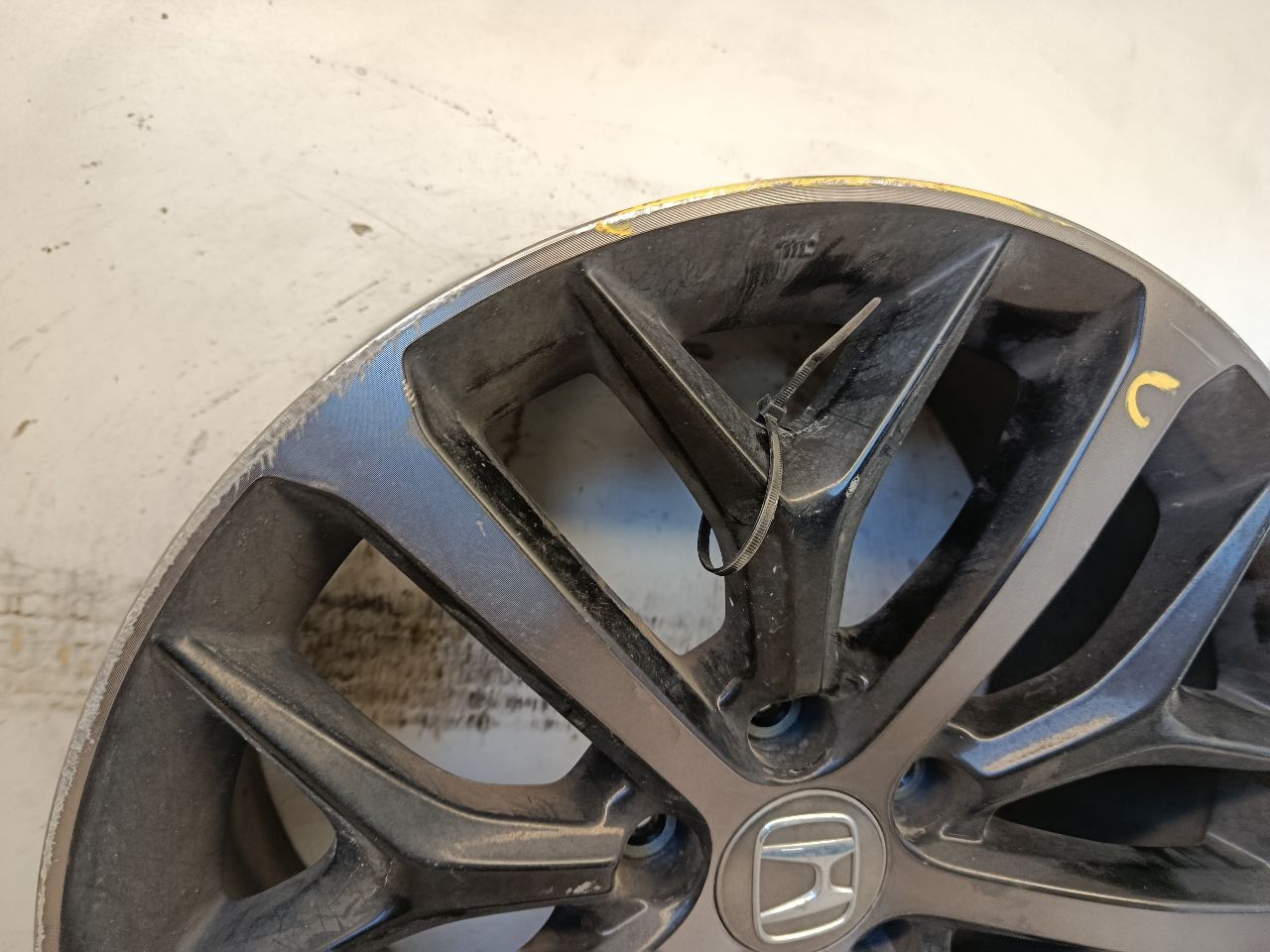 2020 Honda CIVIC Wheel
