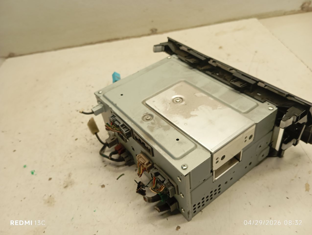 Part image 3
