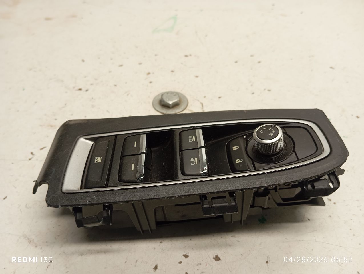 Part image 1