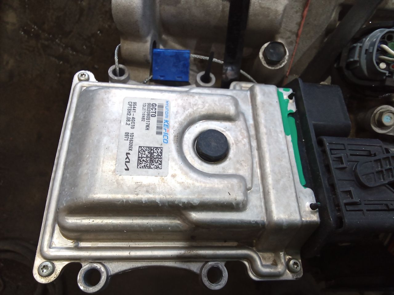 Part image 3