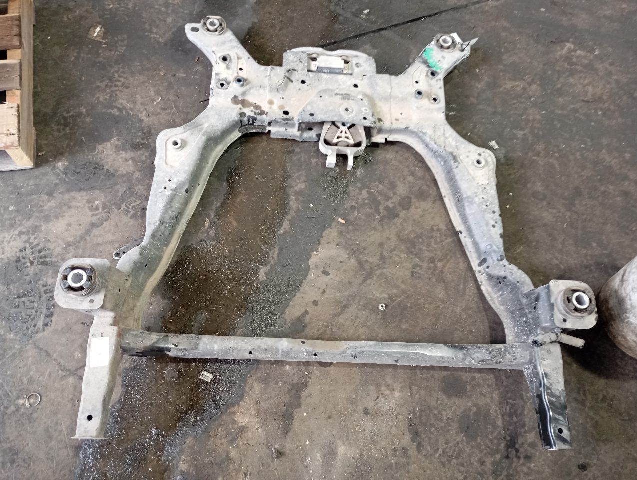 Part image 4