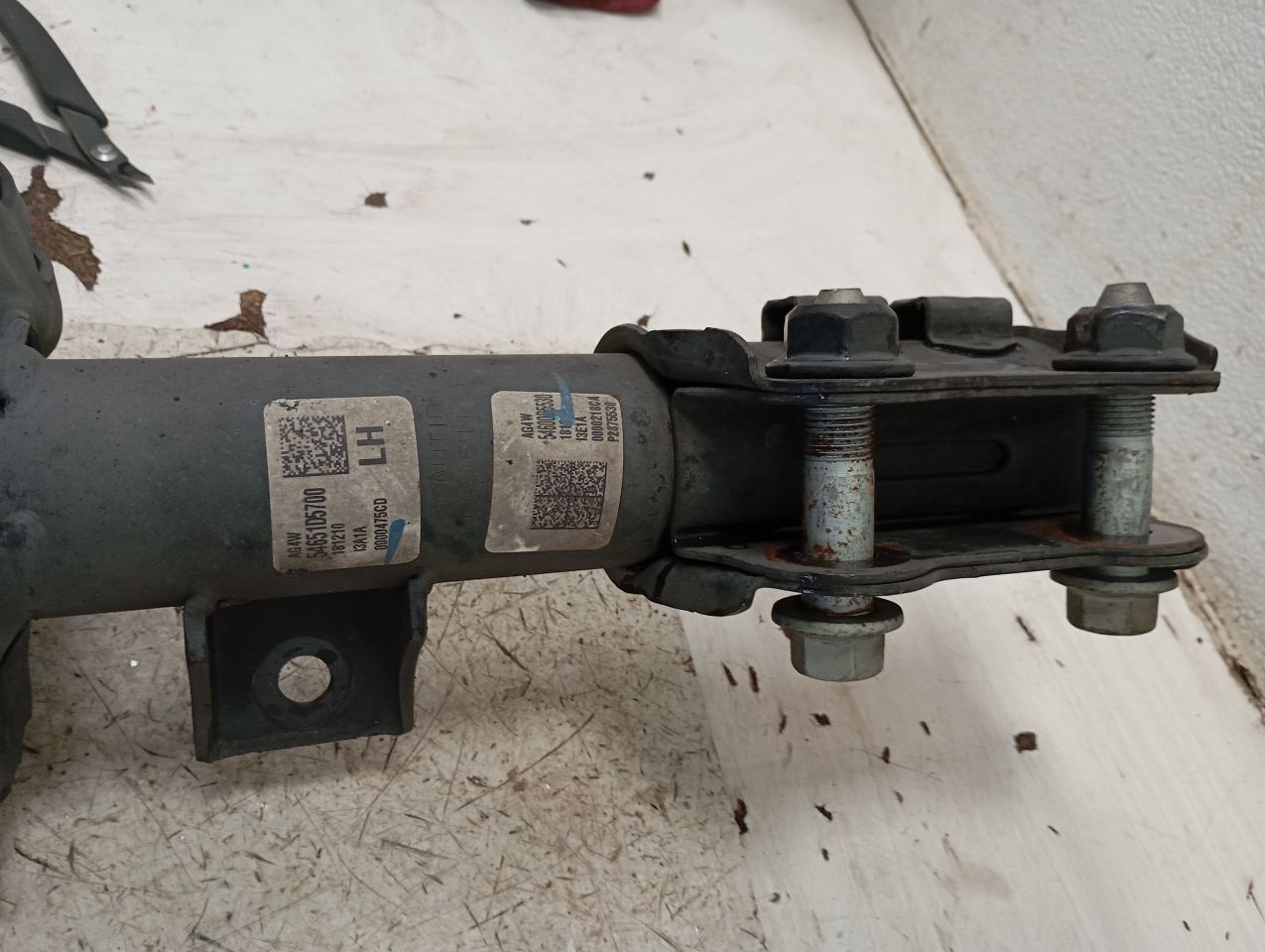 Part image 3