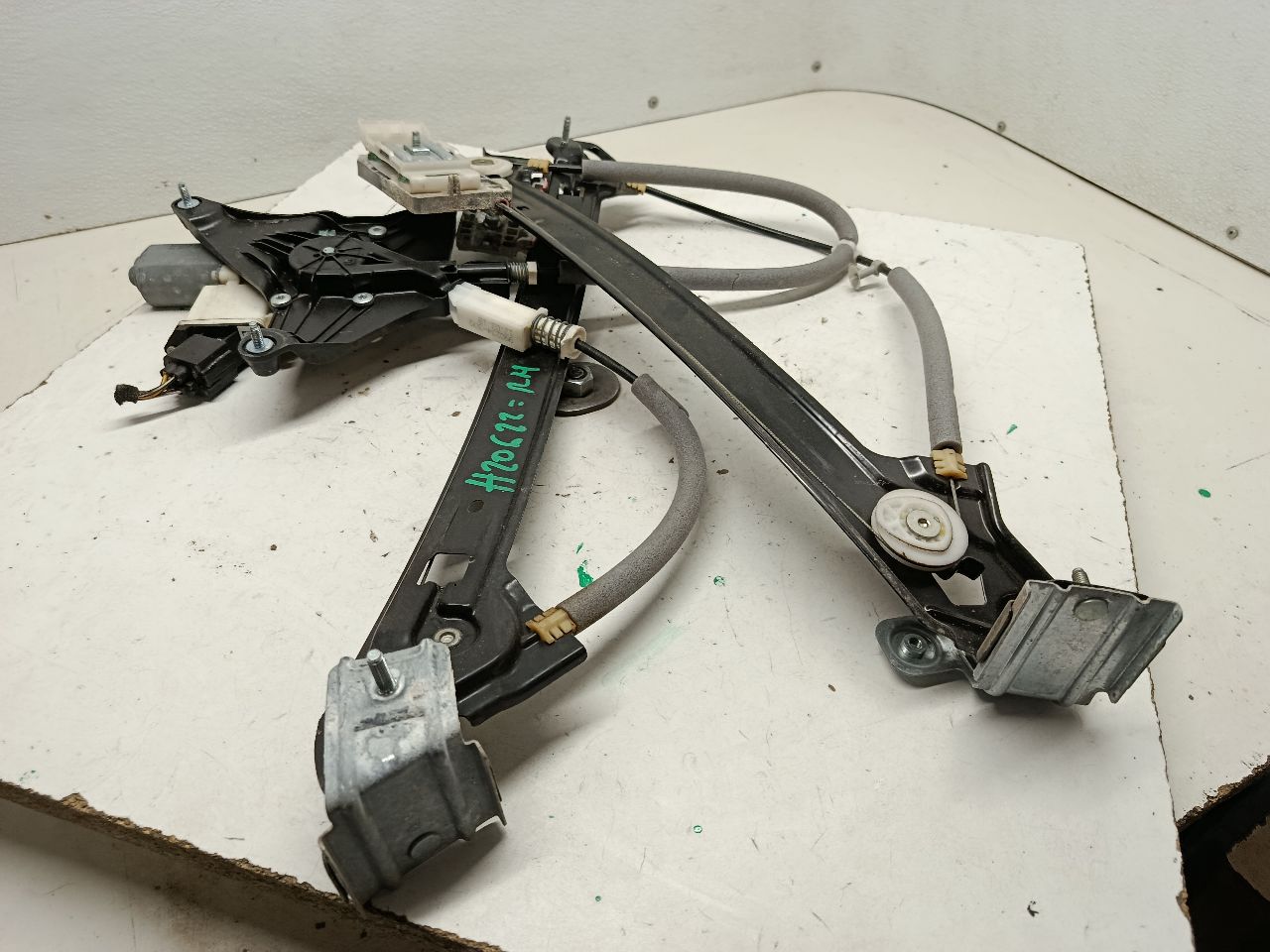 Part image 4