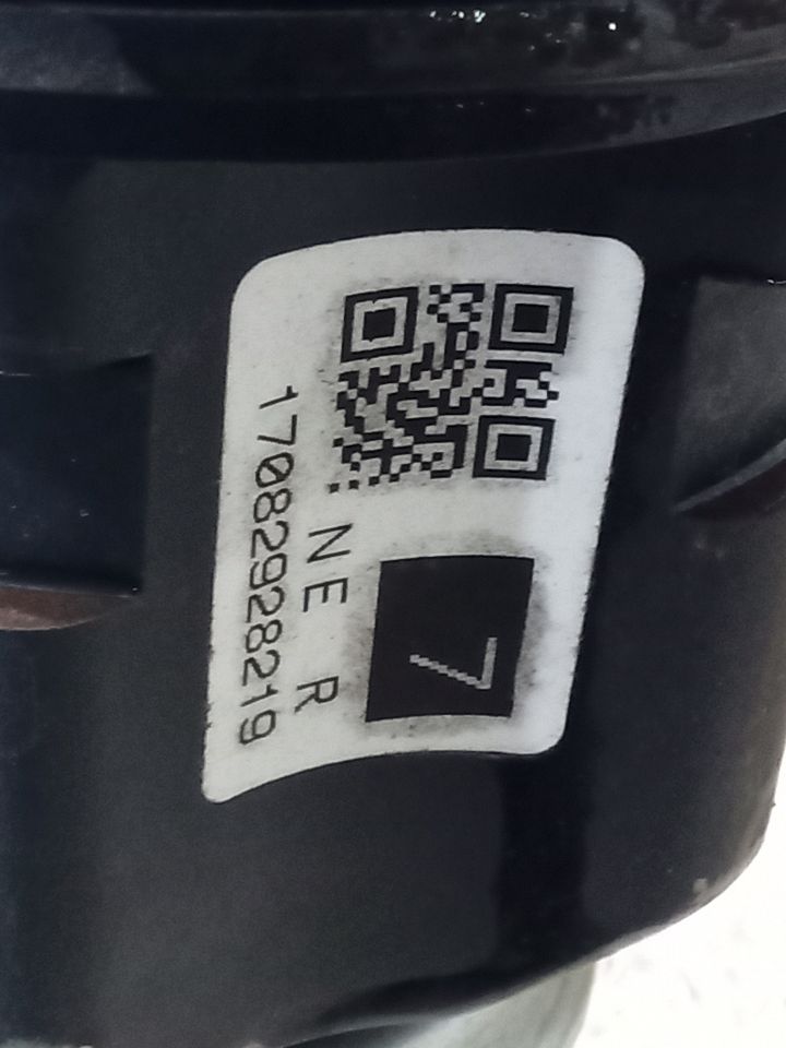 Part image 7