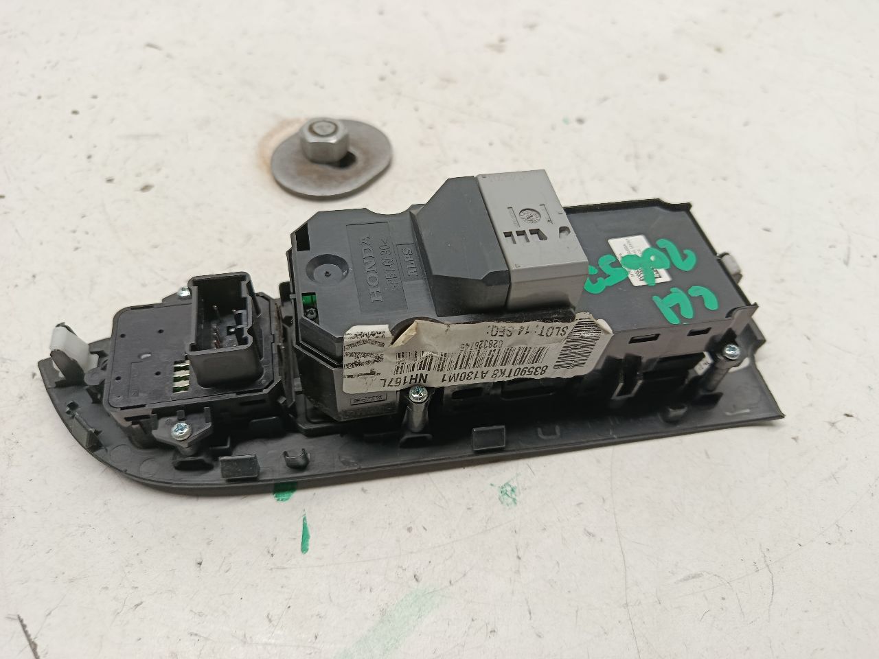 Part image 4