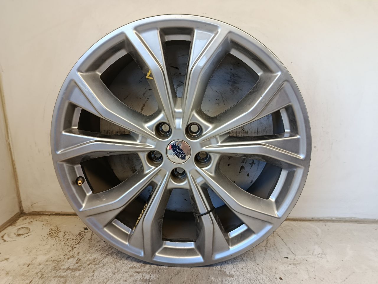 2021 Ford EXPLORER Wheel