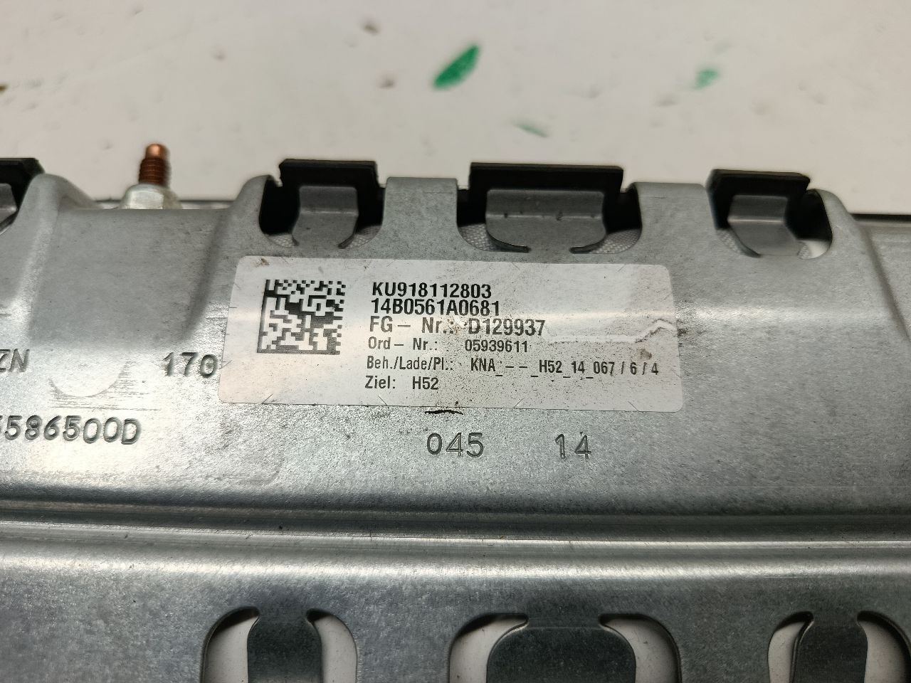 Part image 1