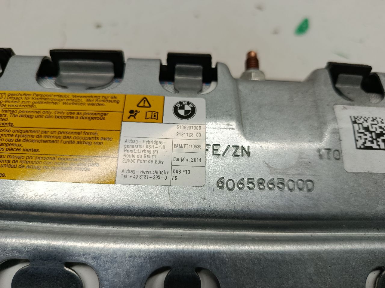 Part image 2