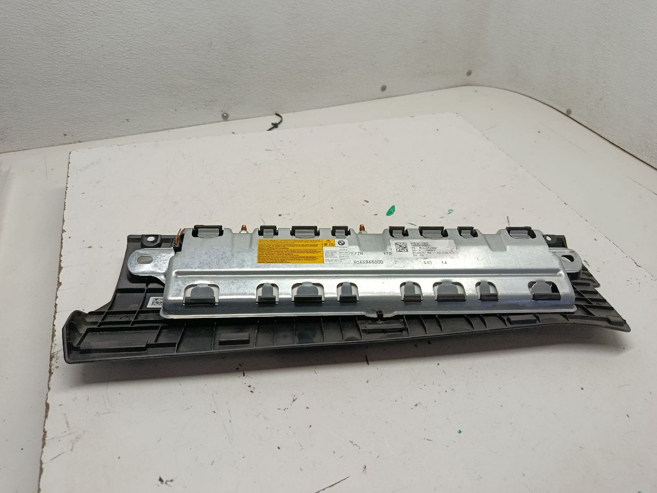 Part image 3