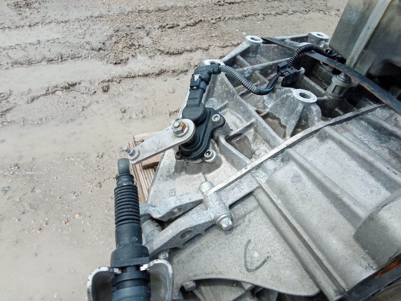 Part image 15