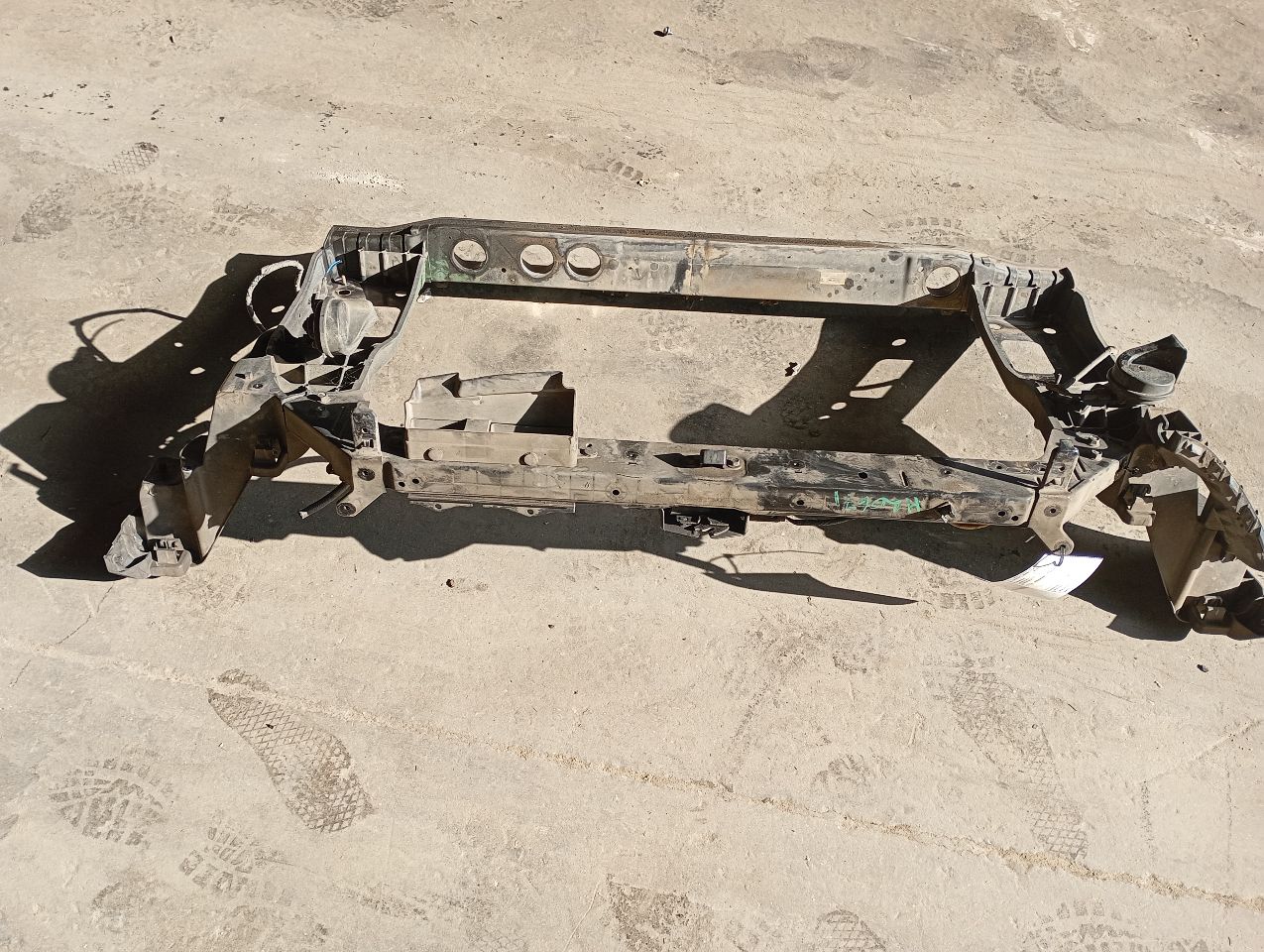 Part image 3